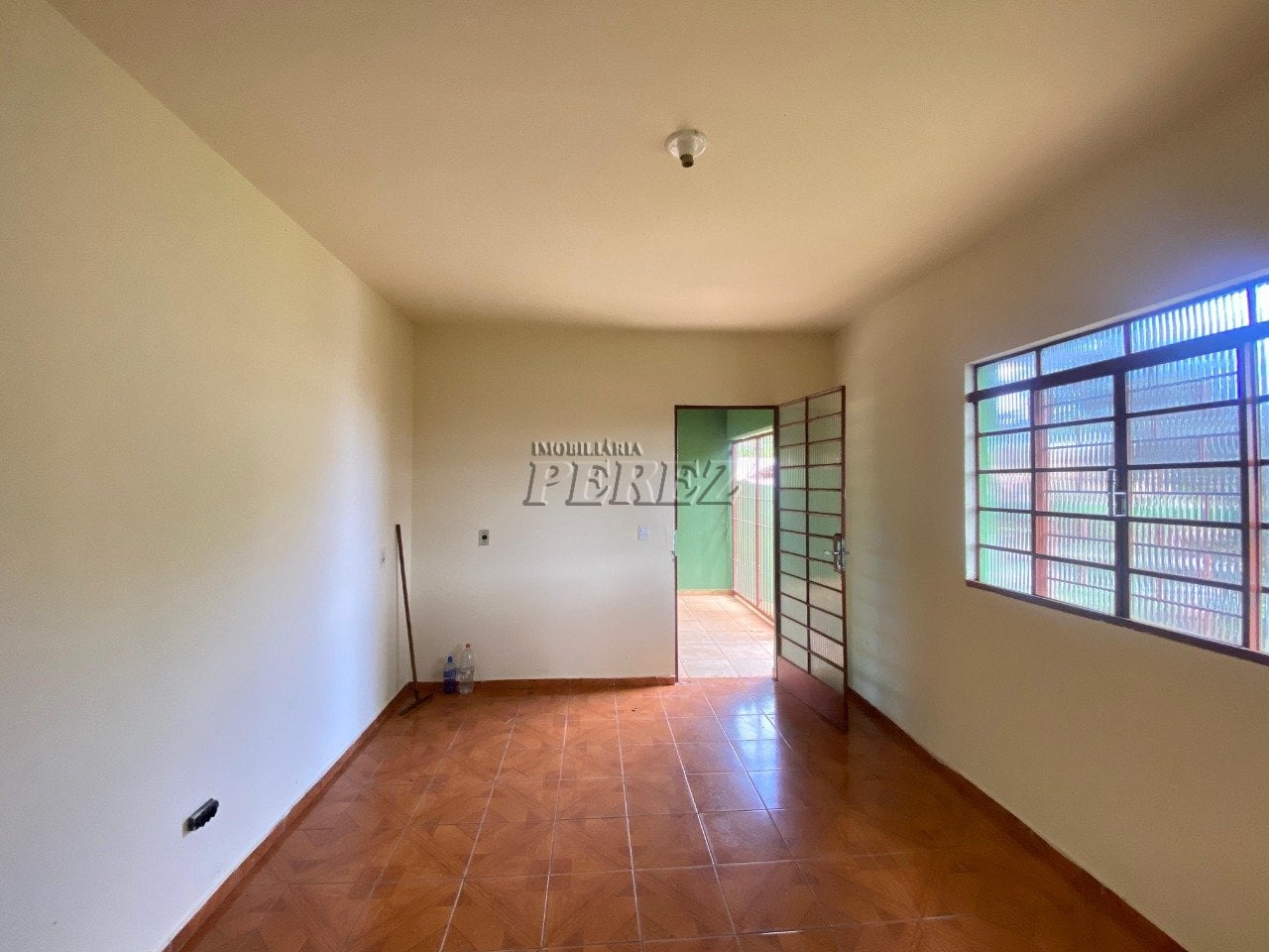 Casa para alugar na região oeste de Londrina - Colúmbia