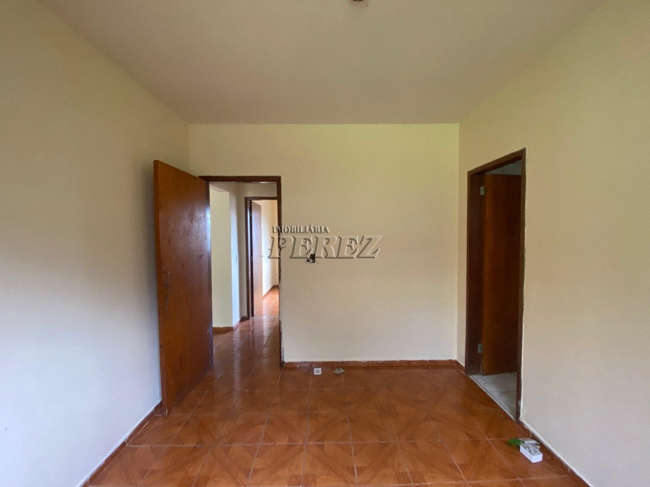 Casa para alugar na região oeste de Londrina - Colúmbia