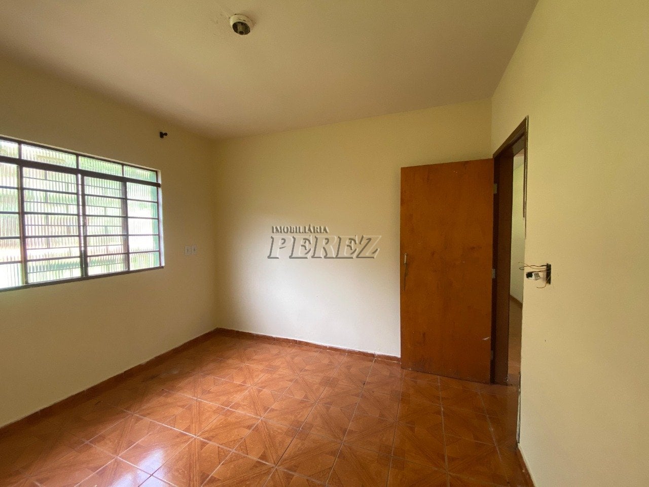 Casa para alugar na região oeste de Londrina - Colúmbia