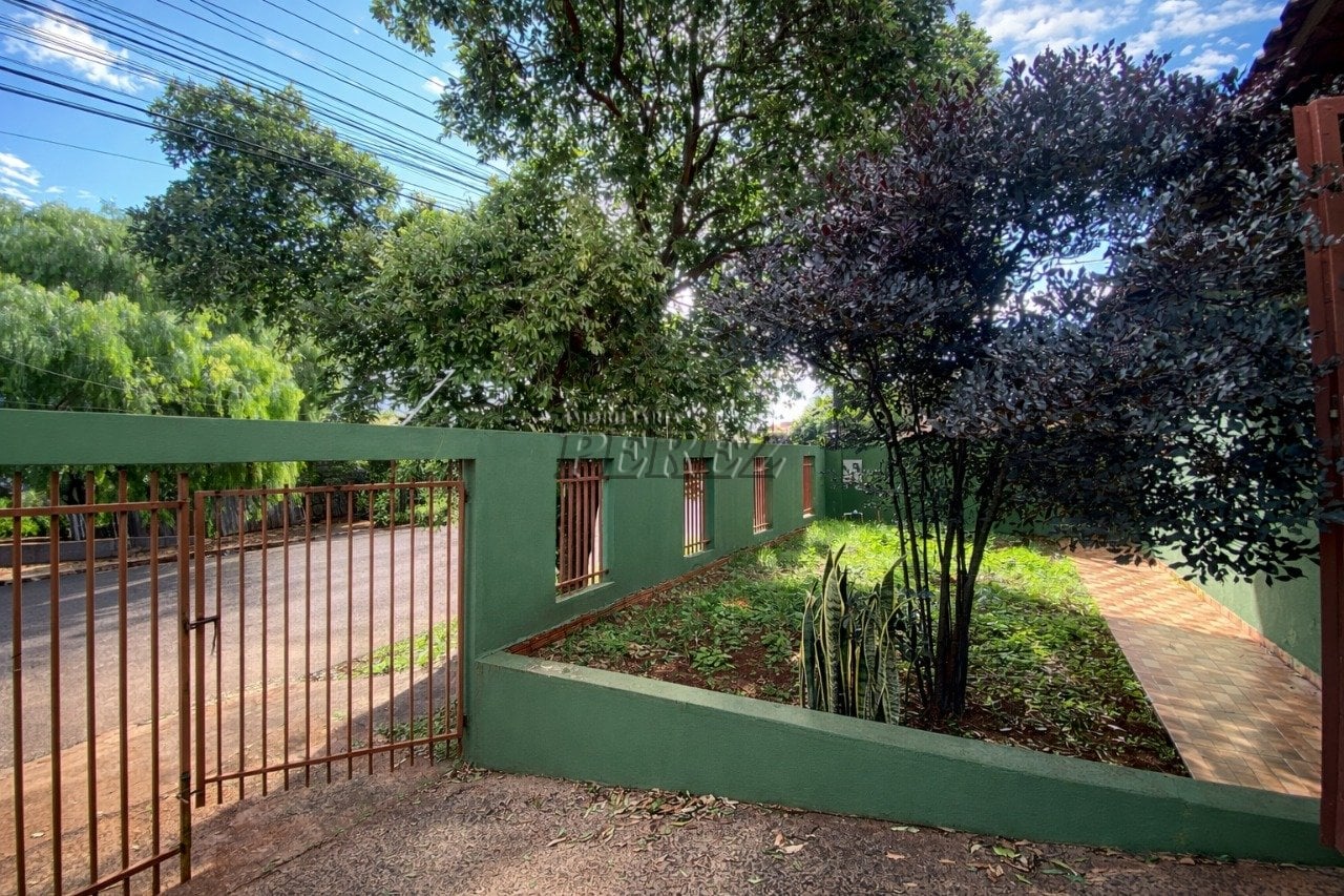 Casa para alugar na região oeste de Londrina - Colúmbia