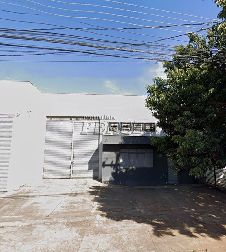 Barracão para alugar na Av. das Maritacas na região leste de Londrina