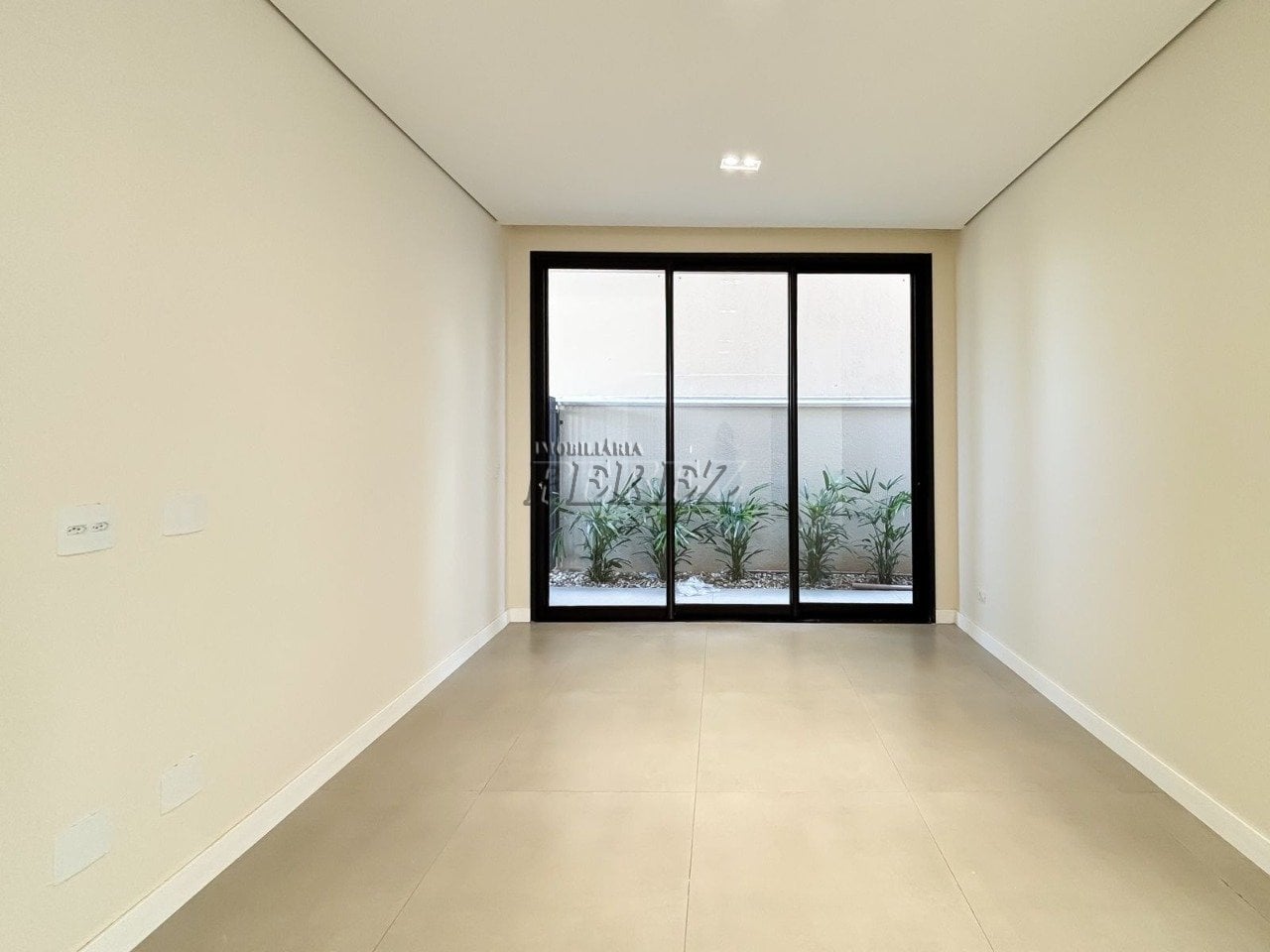 Casa à venda no Condomínio Aranguá em Londrina - Parque Tauá