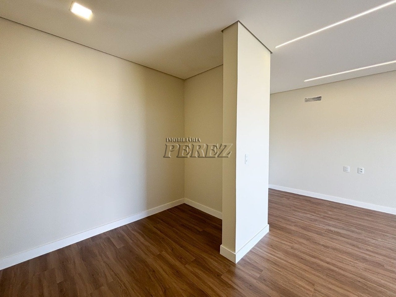 Casa à venda no Condomínio Aranguá em Londrina - Parque Tauá