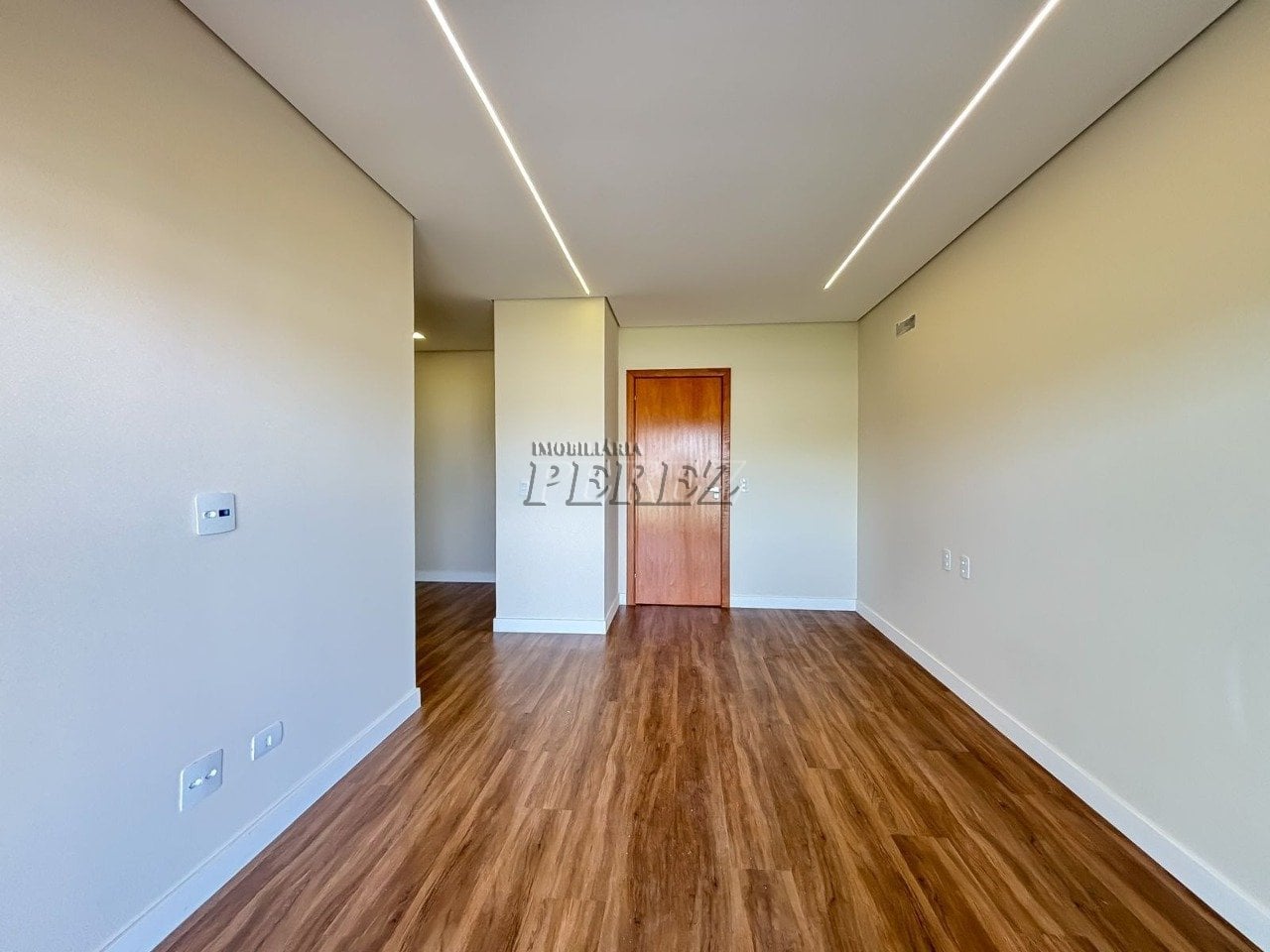 Casa à venda no Condomínio Aranguá em Londrina - Parque Tauá