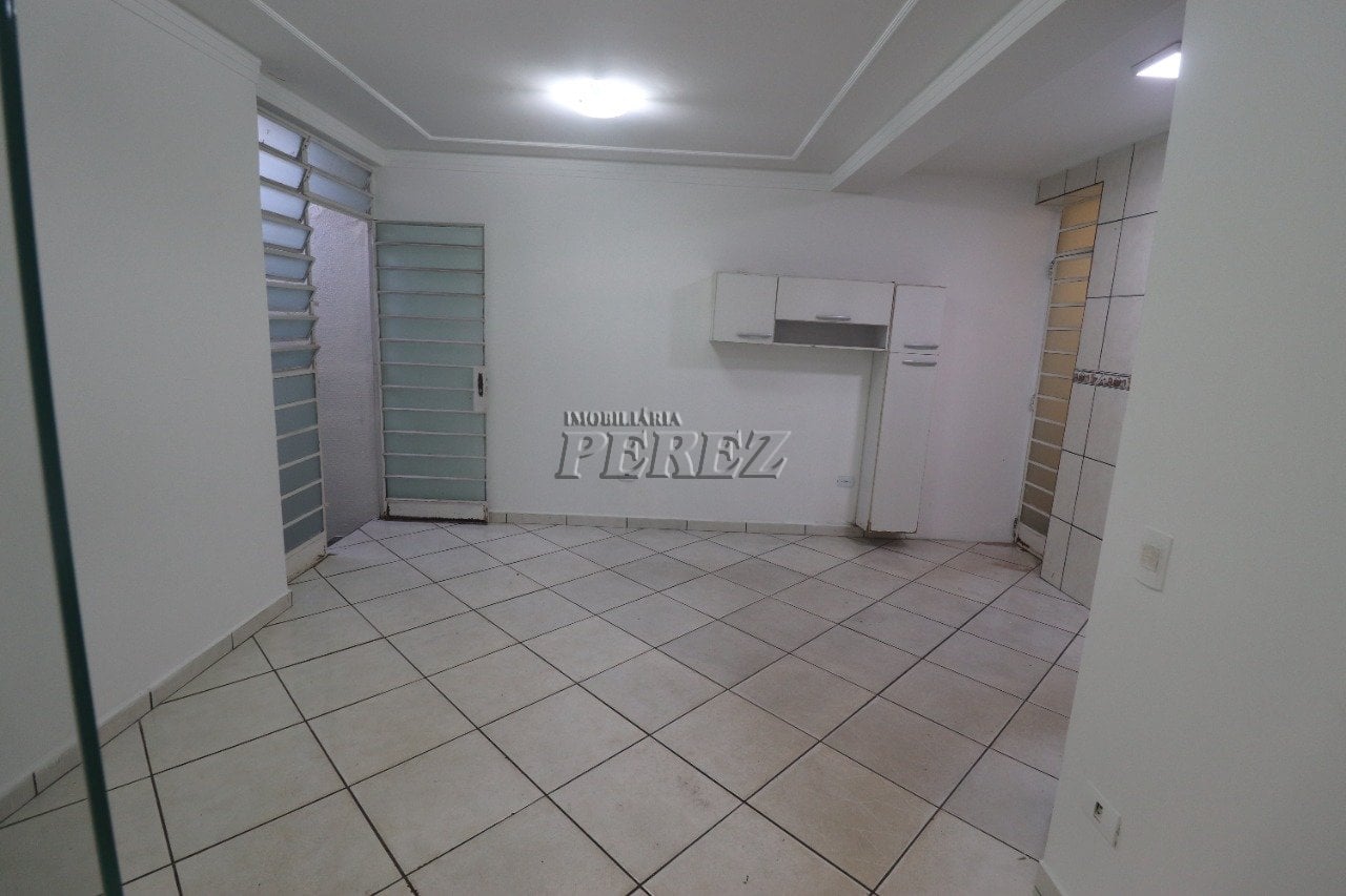 Imóvel comercial à venda e locação na Rua Brasil - Centro de Londrina