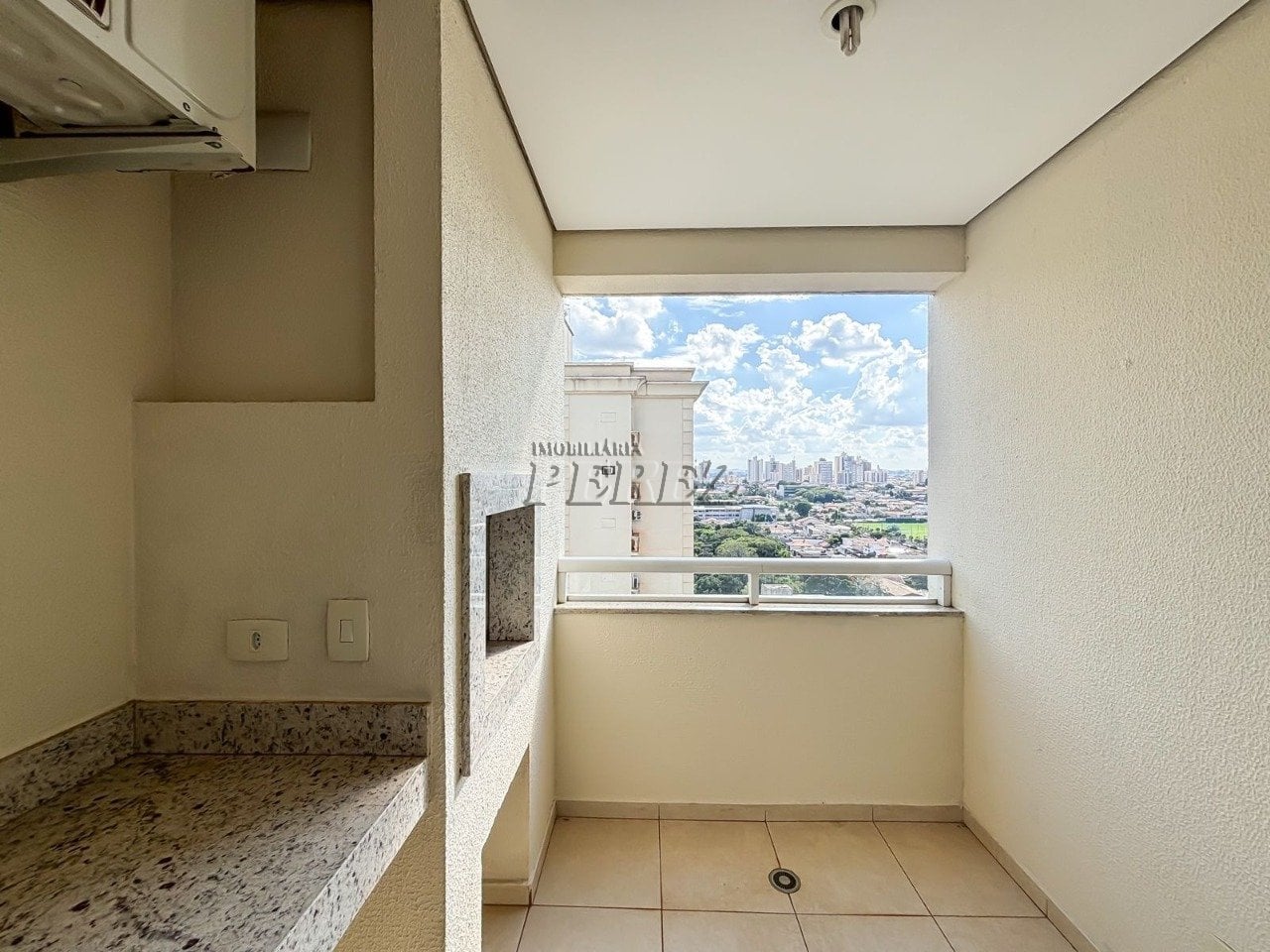 Apartamento à venda no Edifício Soho no centro de Londrina - Rua Paranaguá