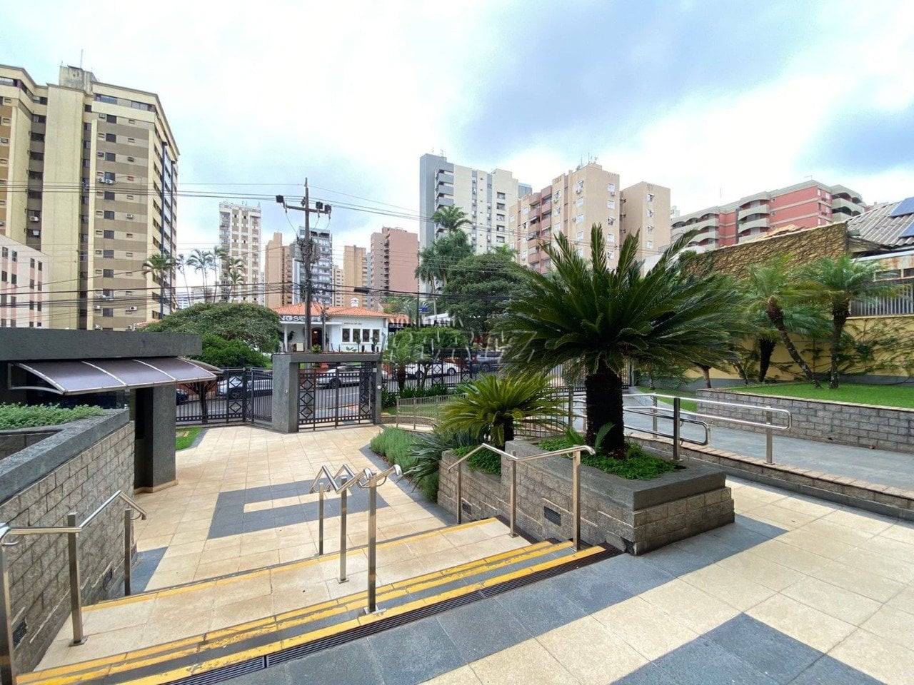Apartamento para alugar no centro de Londrina - Saint Germain