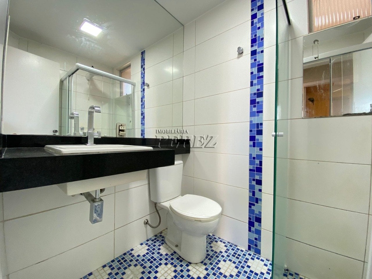 Apartamento para alugar no Edifício Villa D´Este na região oeste de Londrina - Jardim Andrade