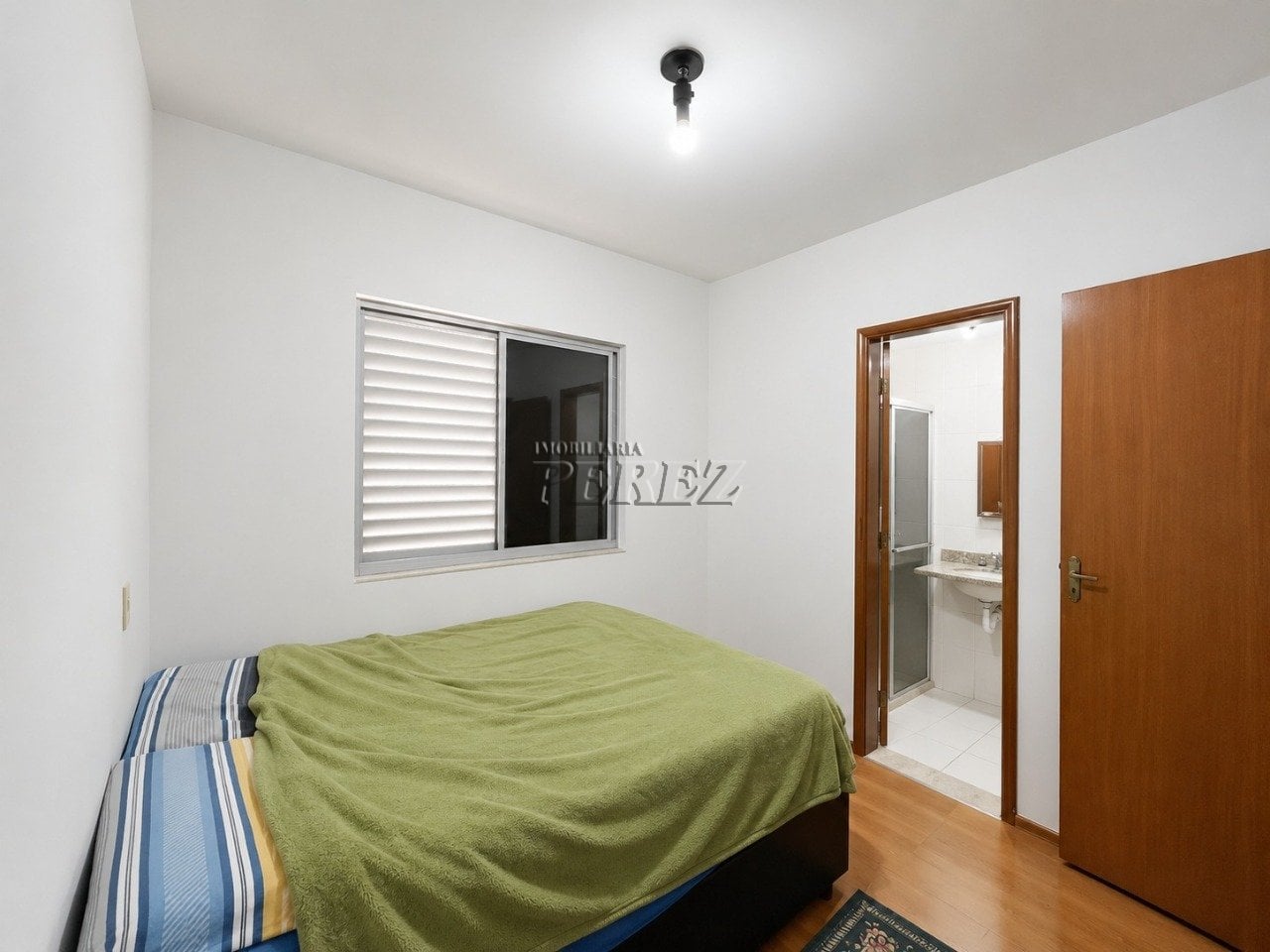 Apartamento à venda no Edifício Aritana na região oeste de Londrina - Dom Bosco