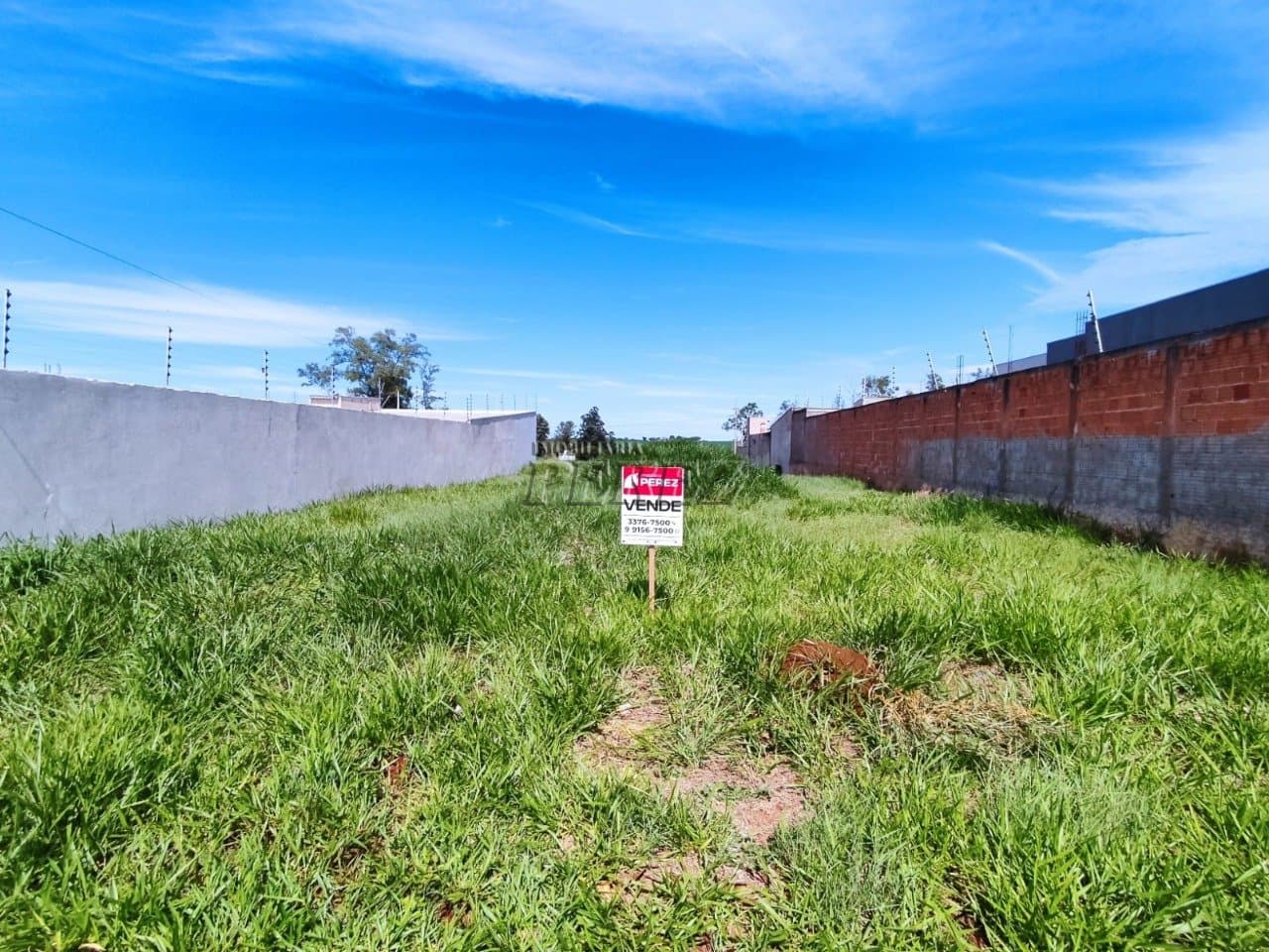 Terreno à venda no Loteamento Residencial Portal do Lago em Cambé
