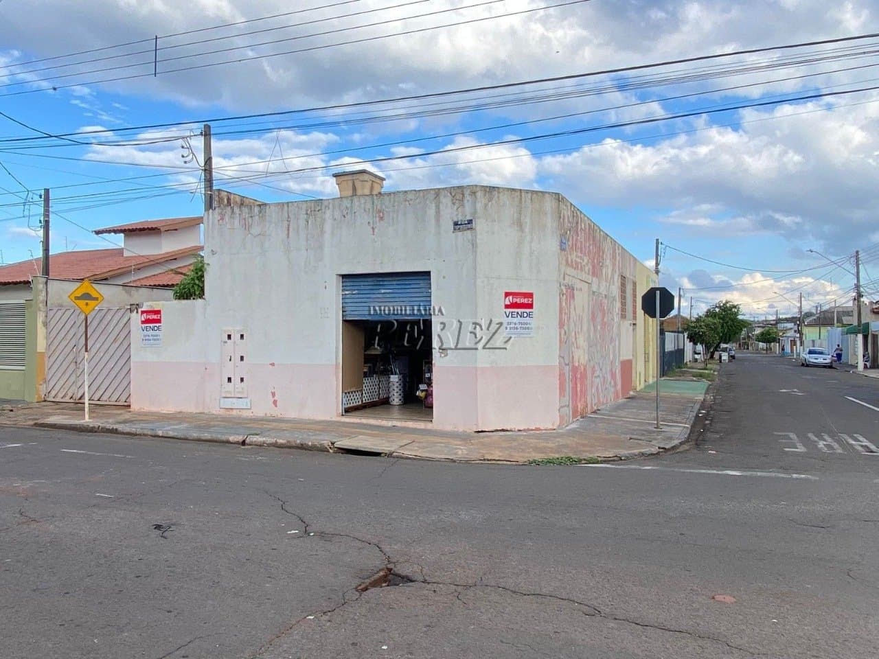 Imóvel comercial à venda na Vila Casoni em Londrina