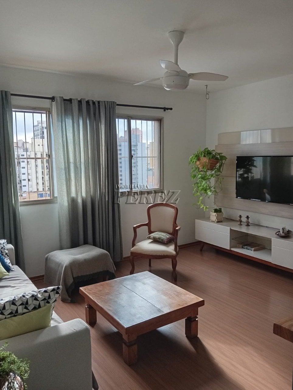 Apartamento à venda no Edifício Corcovado no centro de Londrina