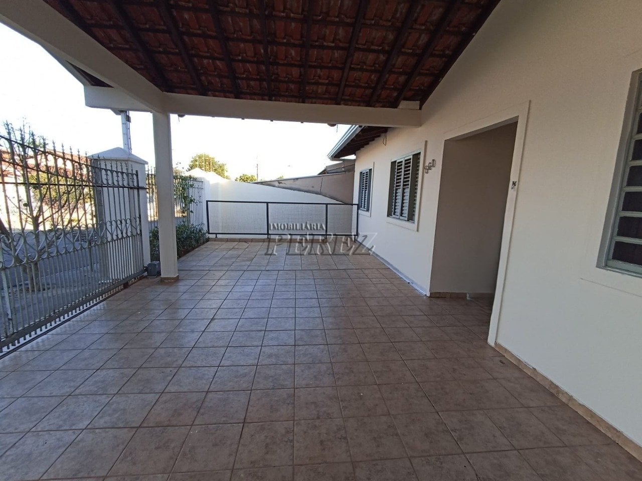 Casa para alugar no Jardim Hedy na região oeste de Londrina