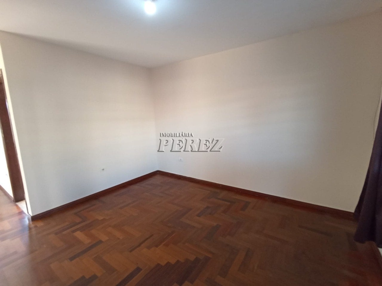 Casa para alugar no Jardim Hedy na região oeste de Londrina