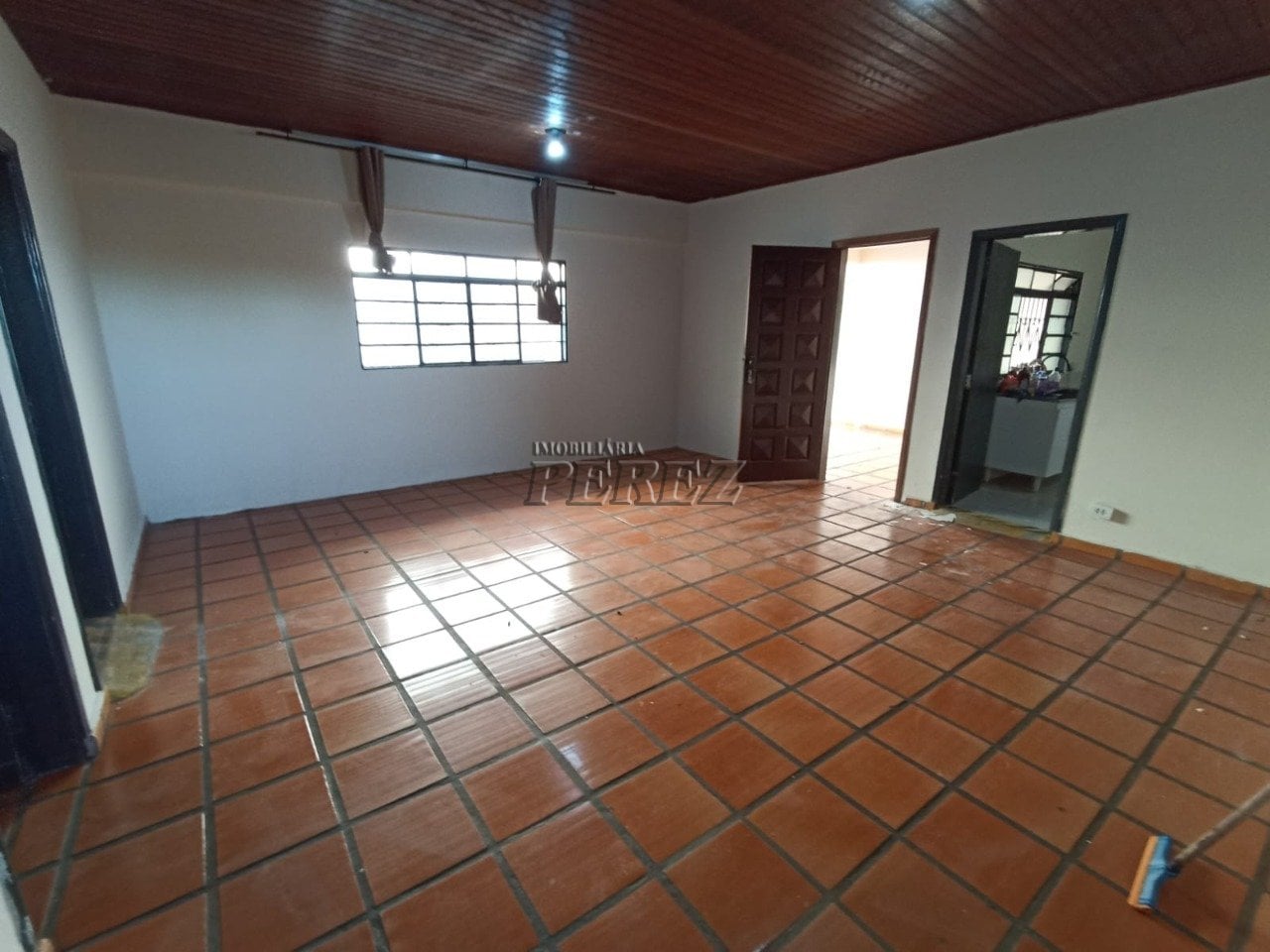 Casa para alugar no Jardim Hedy na região oeste de Londrina