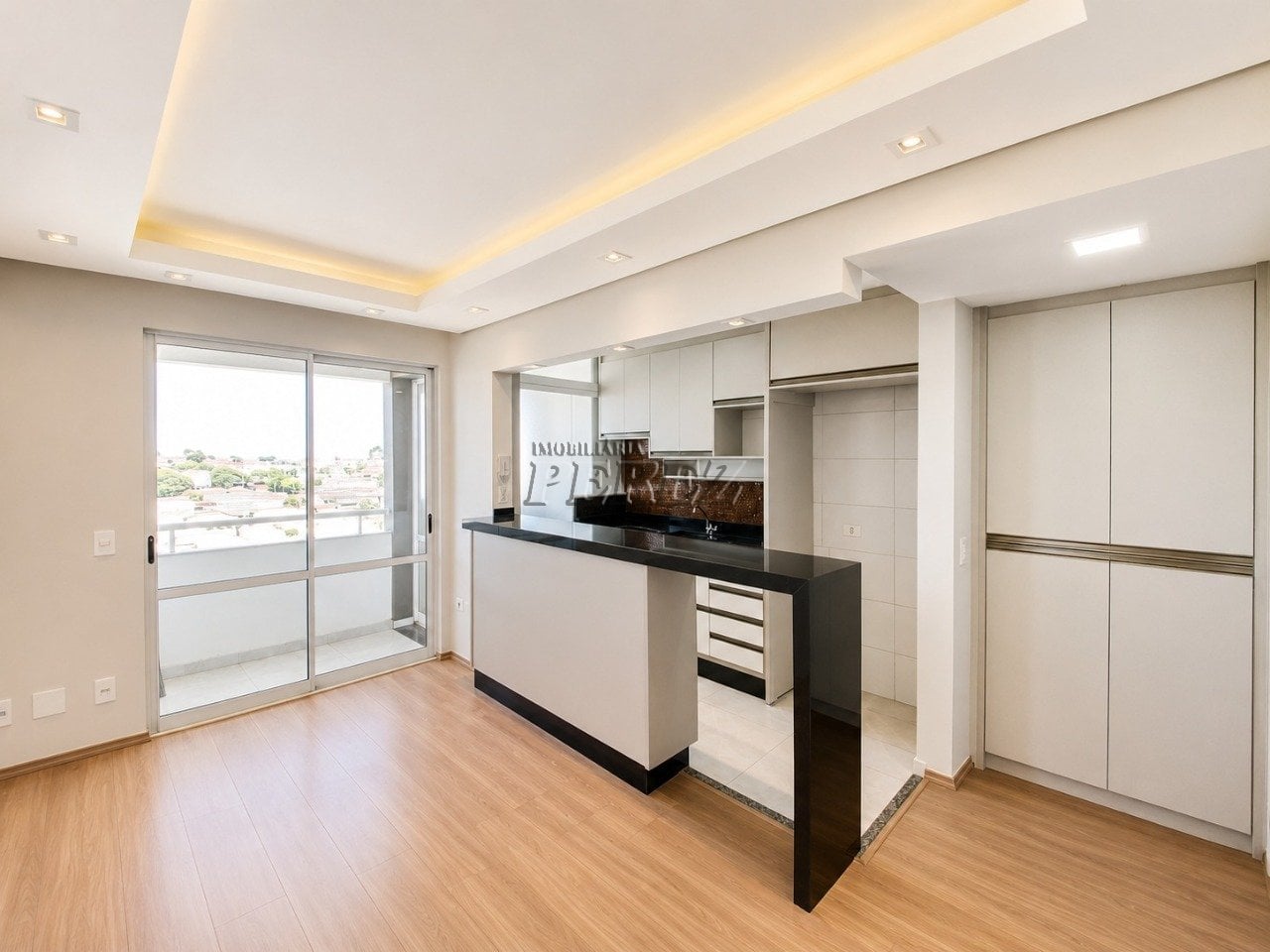 Apartamento à venda no Duetto Residence na região leste de Londrina