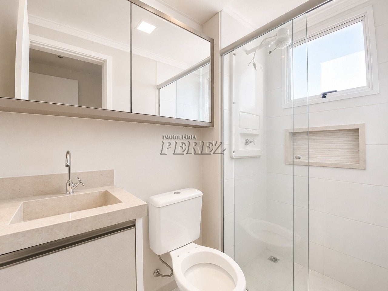 Apartamento à venda no Duetto Residence na região leste de Londrina