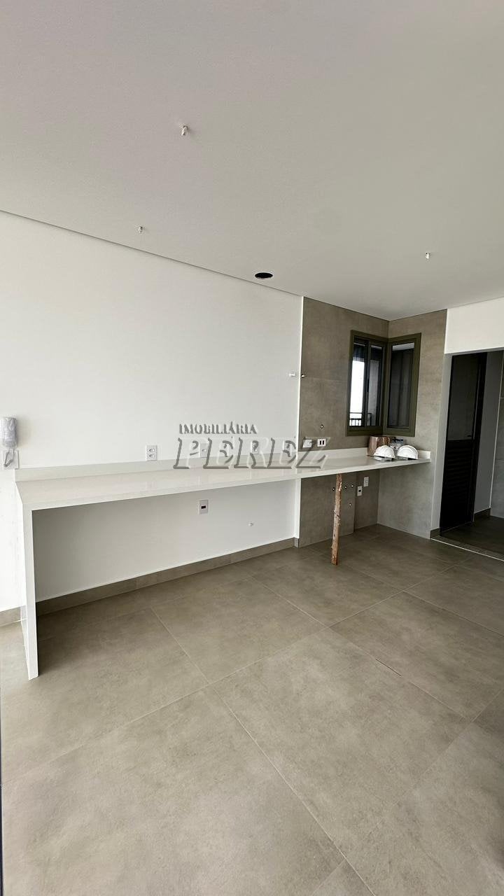 Apartamento à venda no Edifício Wynn na região sul de Londrina