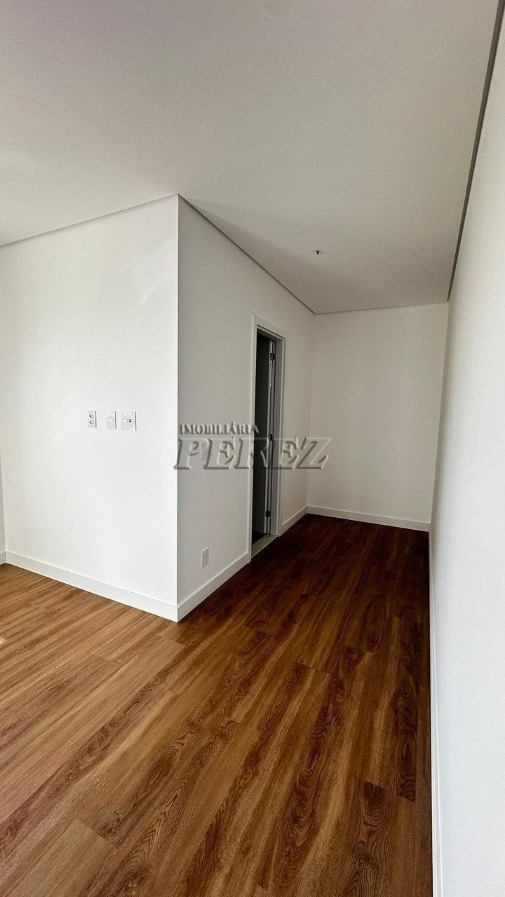 Apartamento à venda no Edifício Wynn na região sul de Londrina