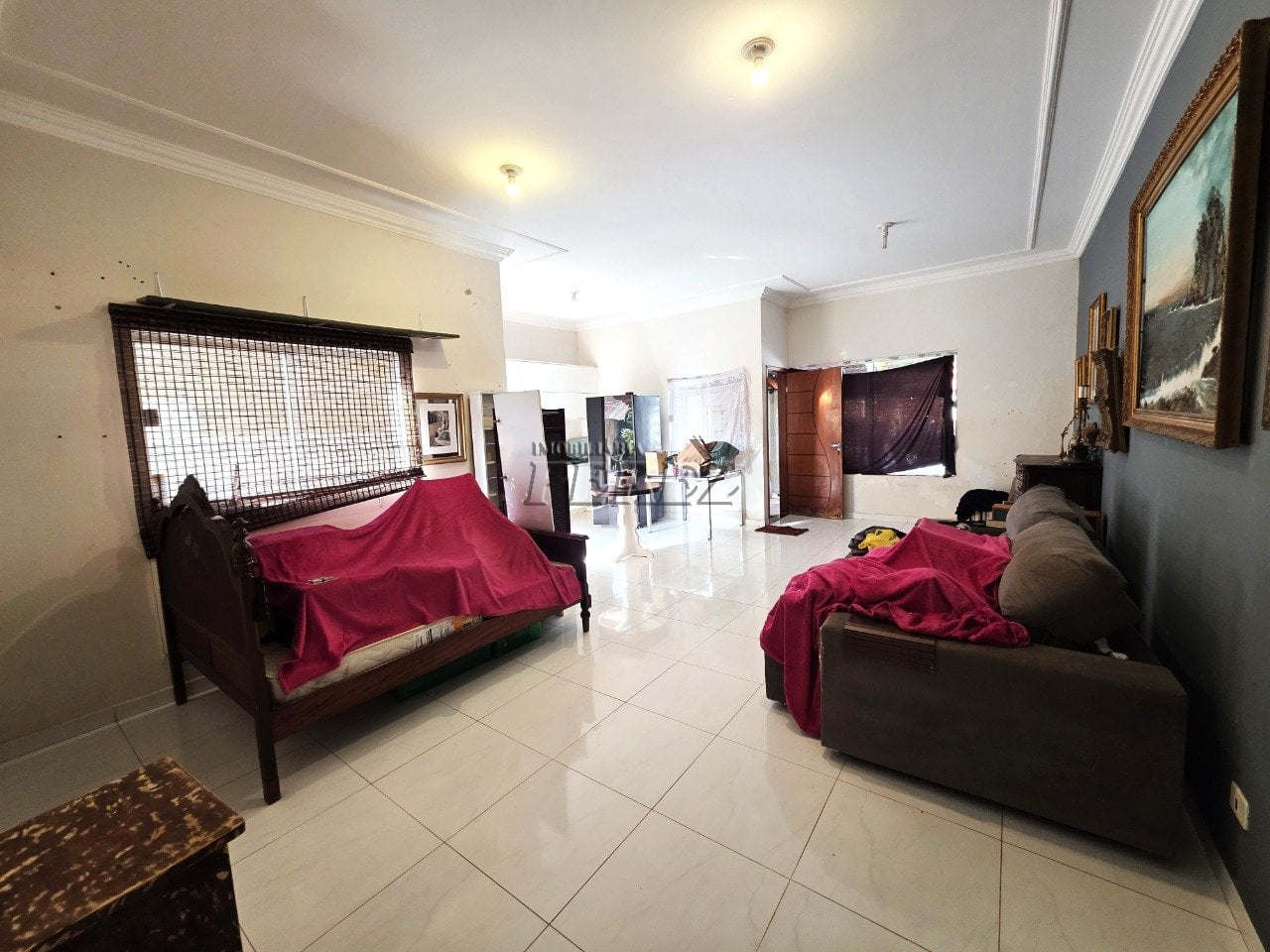 Casa geminada à venda no Jardim Santa Alice na região leste de Londrina