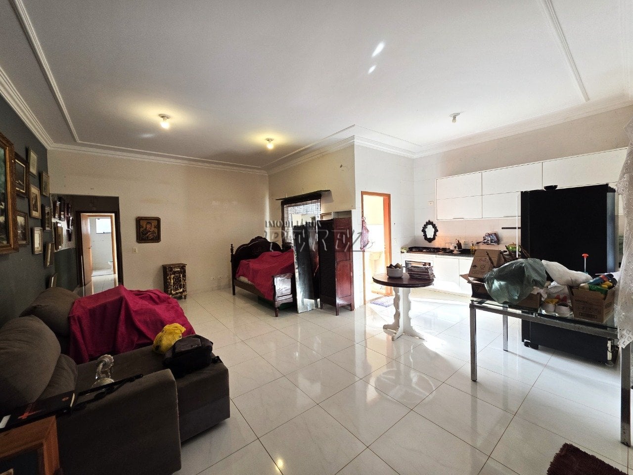 Casa geminada à venda no Jardim Santa Alice na região leste de Londrina