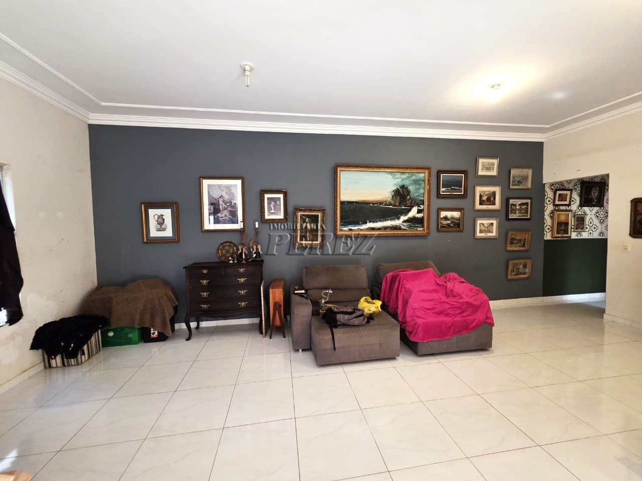 Casa geminada à venda no Jardim Santa Alice na região leste de Londrina
