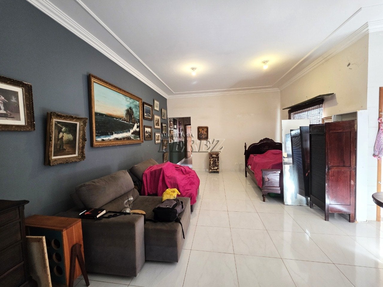 Casa geminada à venda no Jardim Santa Alice na região leste de Londrina