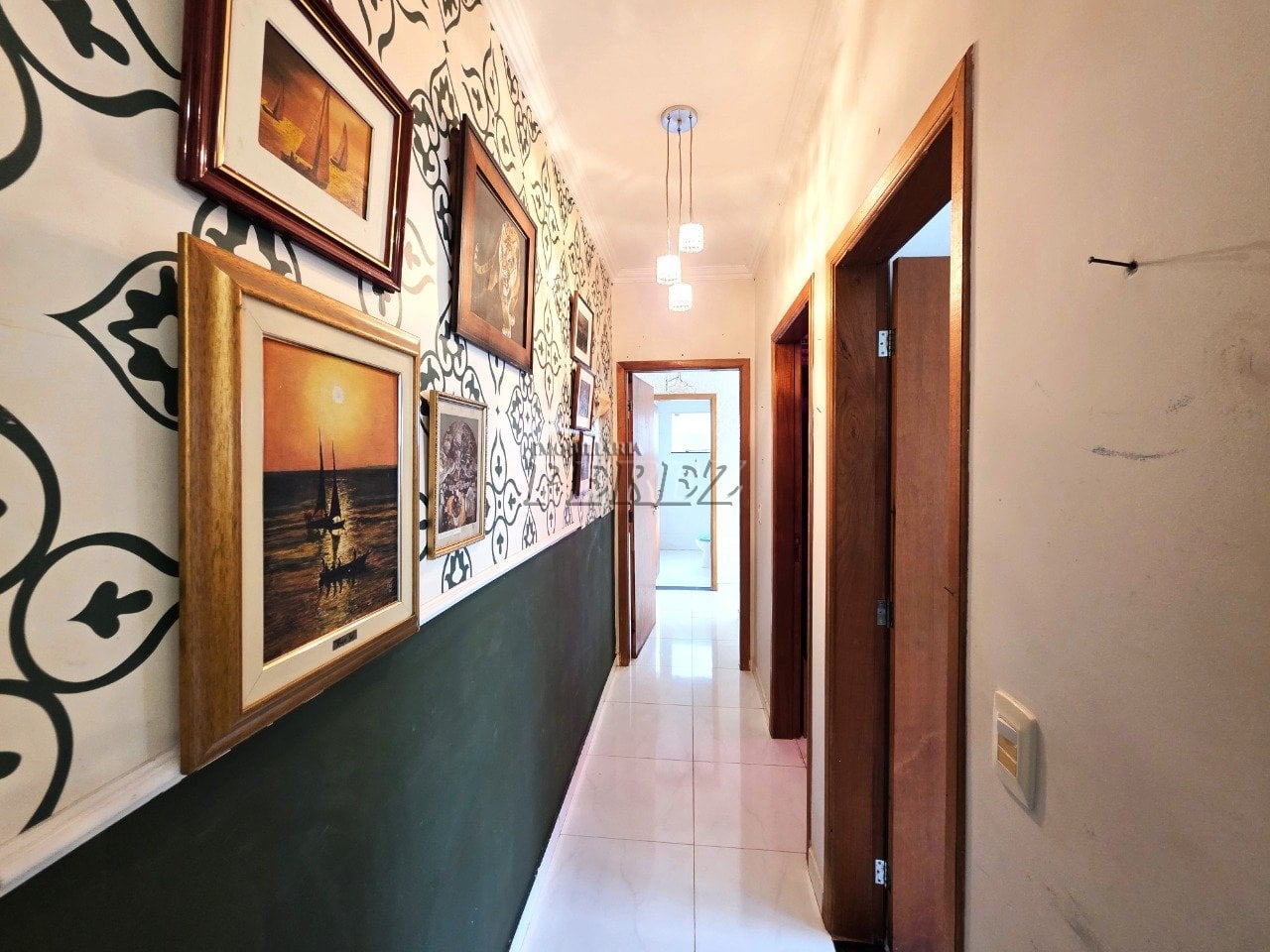 Casa geminada à venda no Jardim Santa Alice na região leste de Londrina