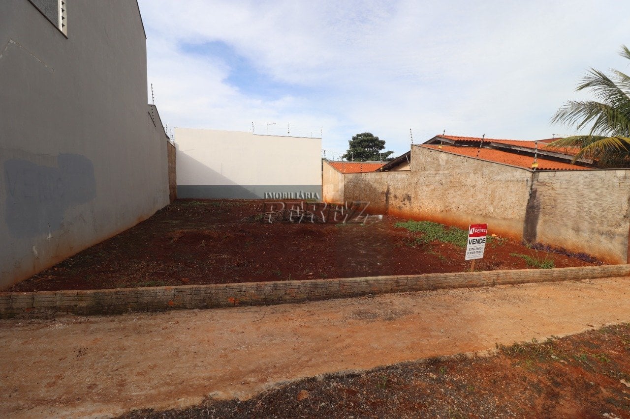 Terreno à venda no bairro Malibu em Ibiporã