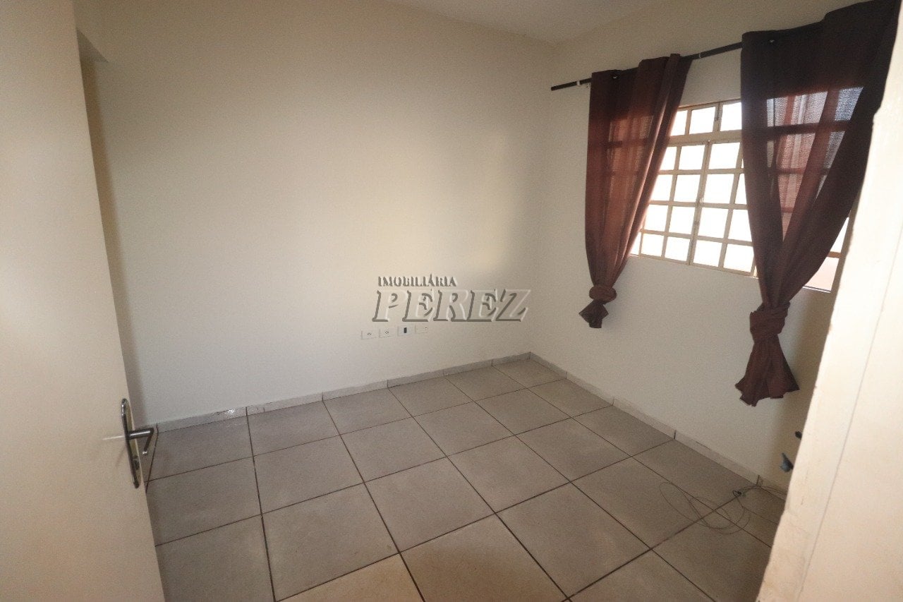 Casa à venda e locação no Jardim Tarobá, região sul de Londrina