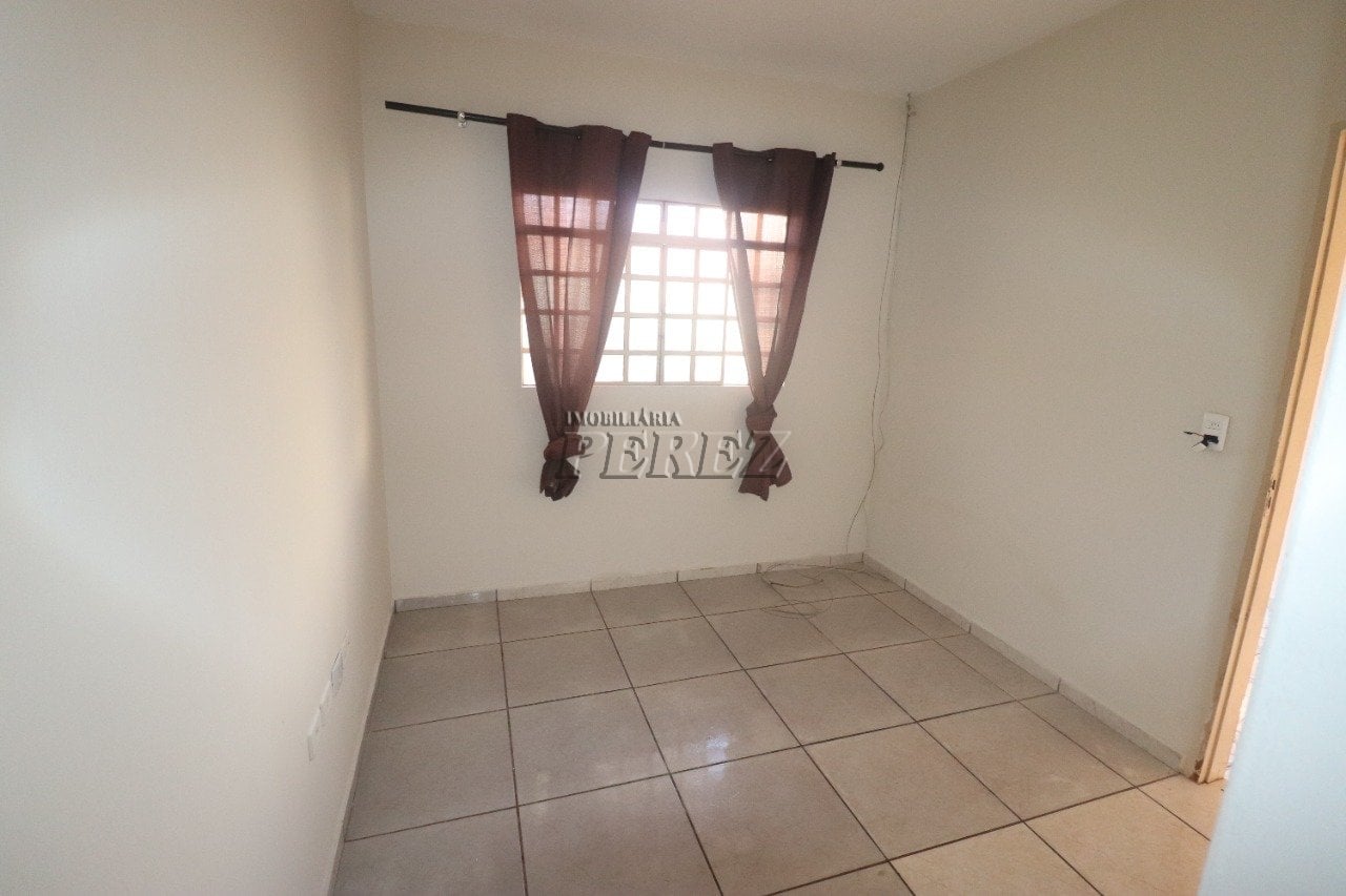 Casa à venda e locação no Jardim Tarobá, região sul de Londrina