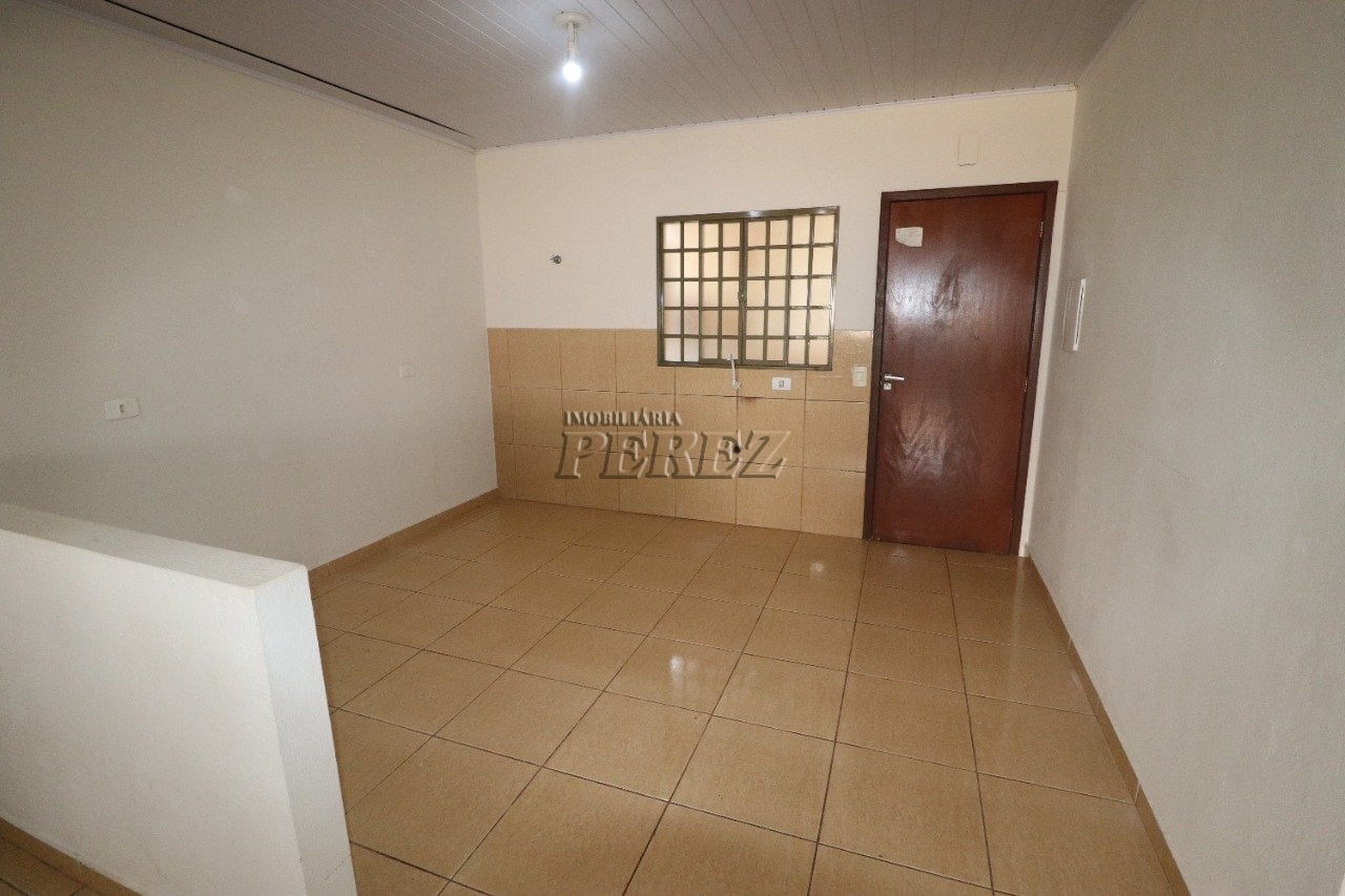 Casa à venda e locação no Jardim Alto do Cafezal na região sul de Londrina