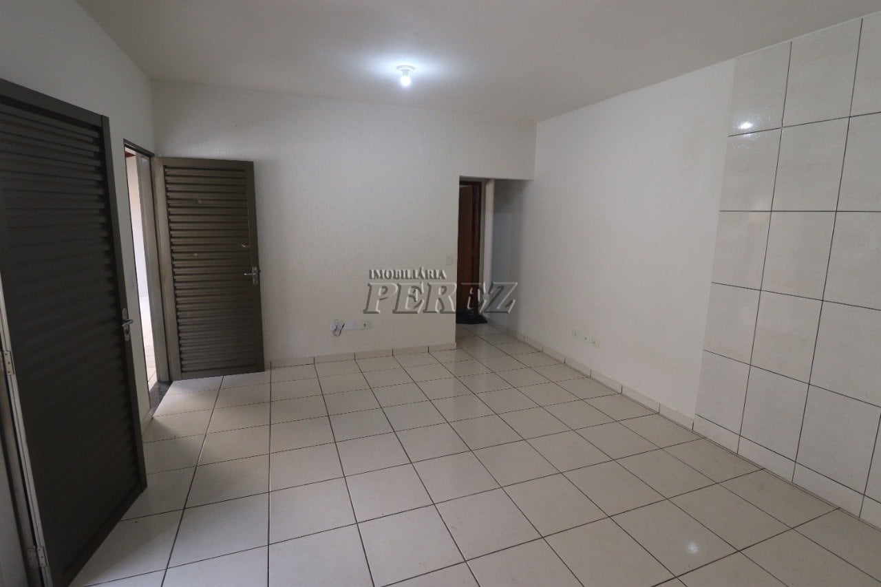 Casa à venda e locação no Jardim Alto do Cafezal na região sul de Londrina