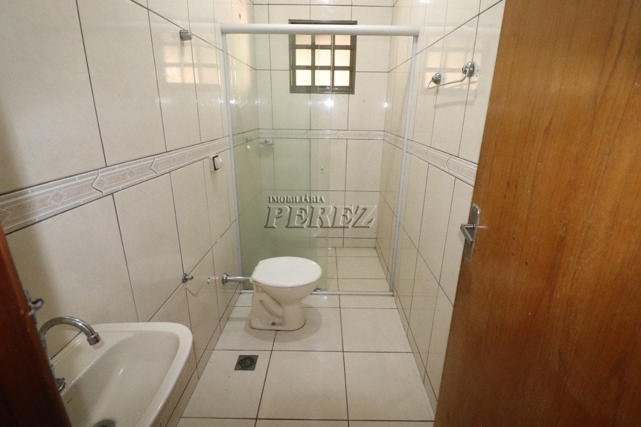 Casa à venda e locação no Jardim Alto do Cafezal na região sul de Londrina