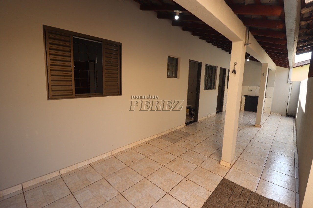 Casa à venda e locação no Jardim Alto do Cafezal na região sul de Londrina
