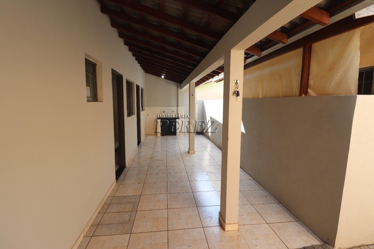Casa à venda e locação no Jardim Alto do Cafezal na região sul de Londrina