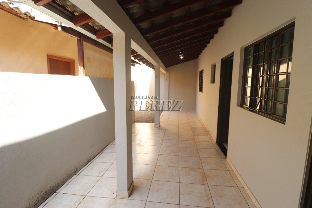 Casa à venda e locação no Jardim Alto do Cafezal na região sul de Londrina