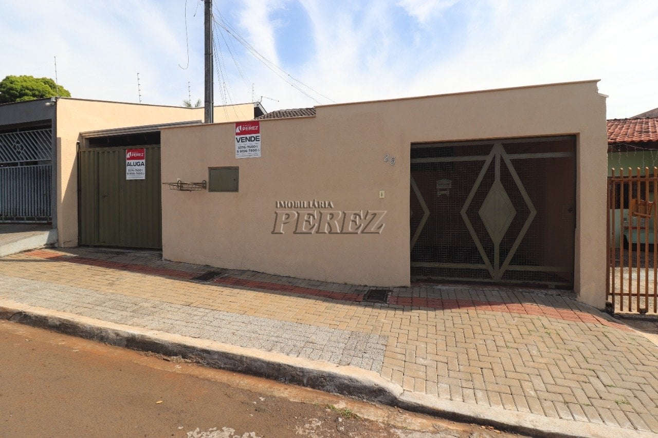 Casa à venda e locação no Jardim Alto do Cafezal na região sul de Londrina