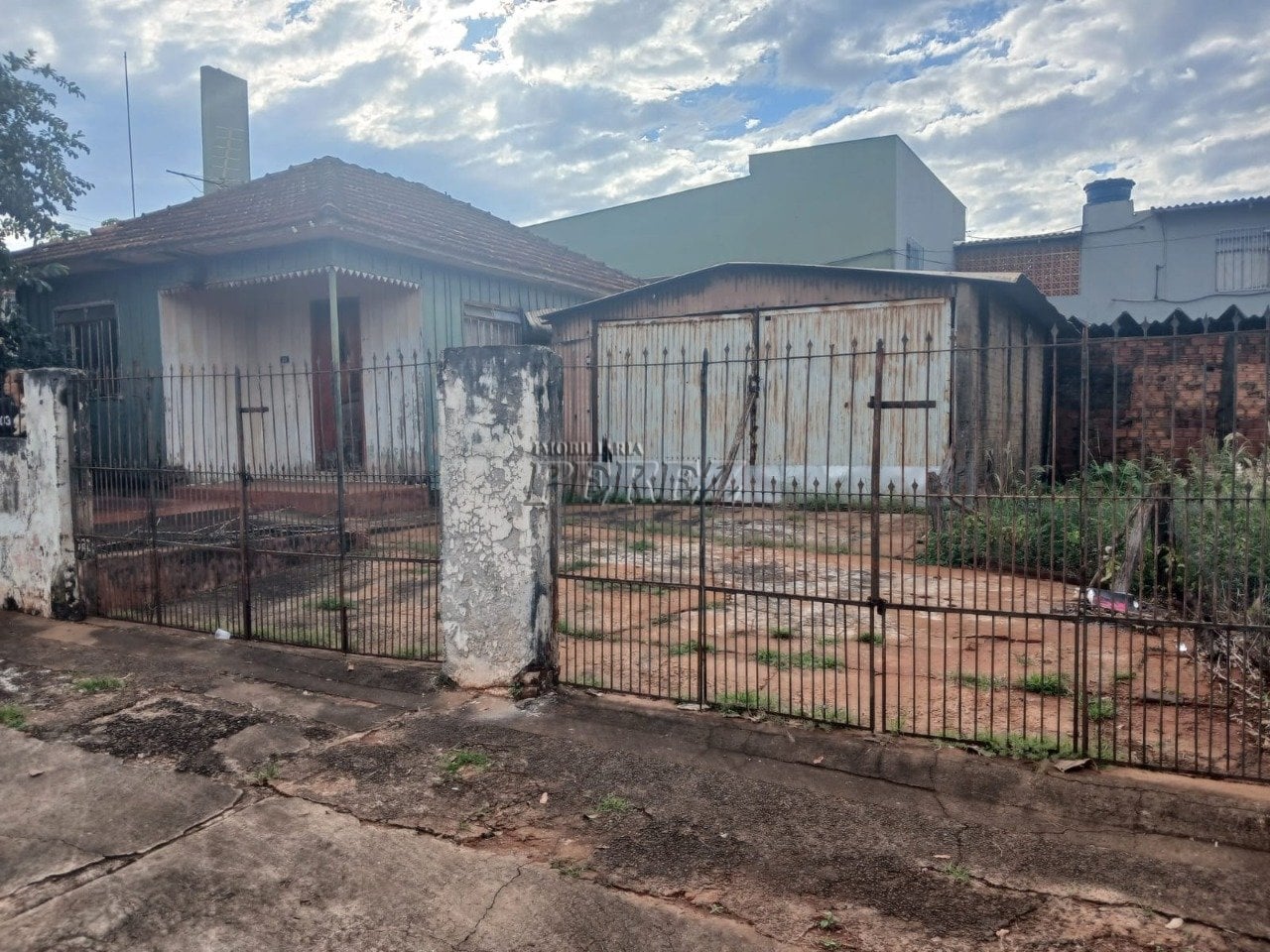 Casa à venda no centro de Londrina, Vila Casoni