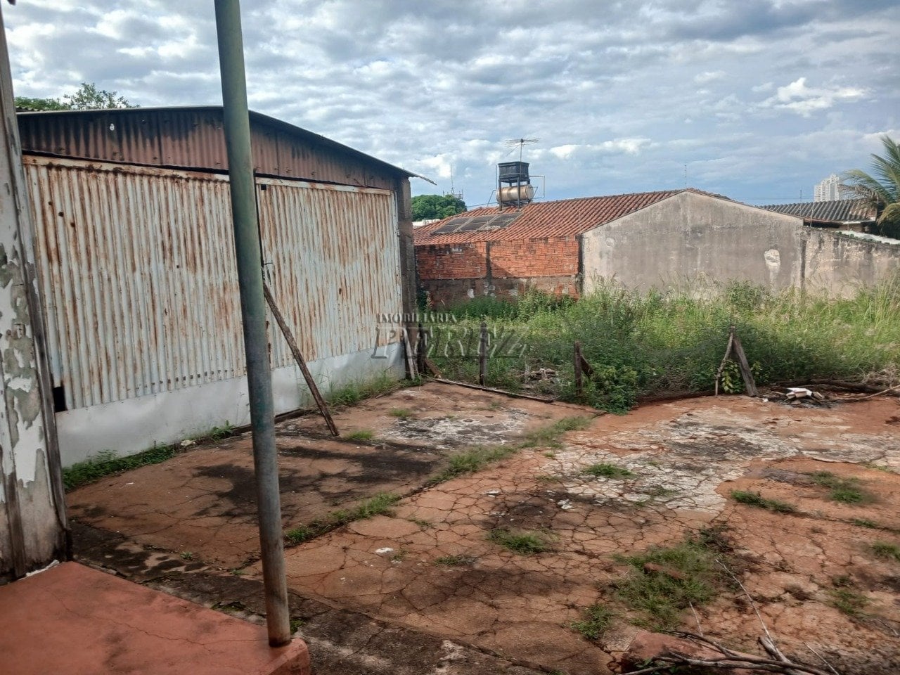 Casa à venda no centro de Londrina, Vila Casoni