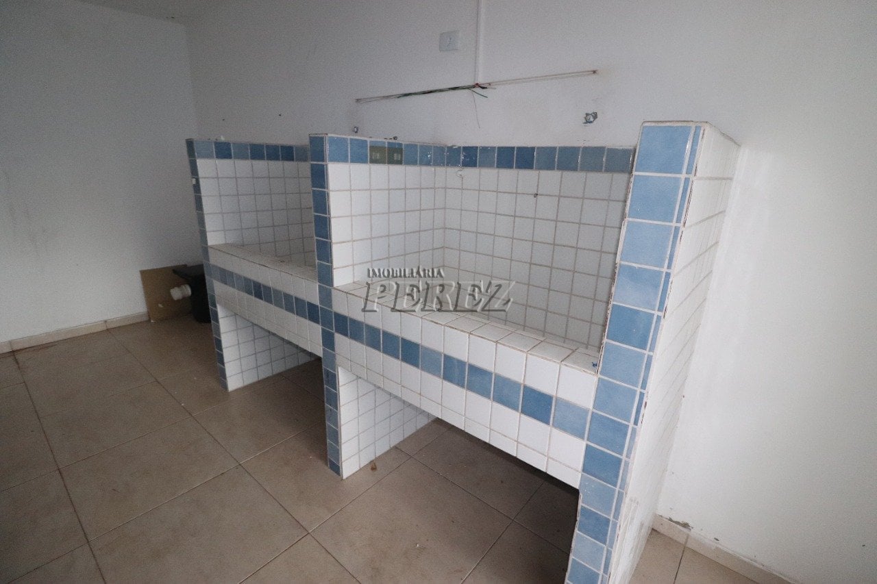 Imóvel comercial à venda e locação na Av. Bandeirantes - Centro de Londrina