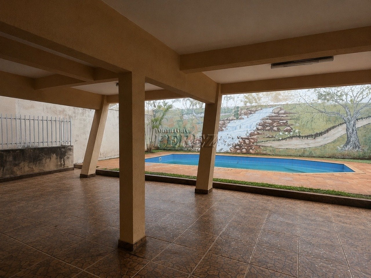 Sobrado à venda no Lago Parque, centro de Londrina