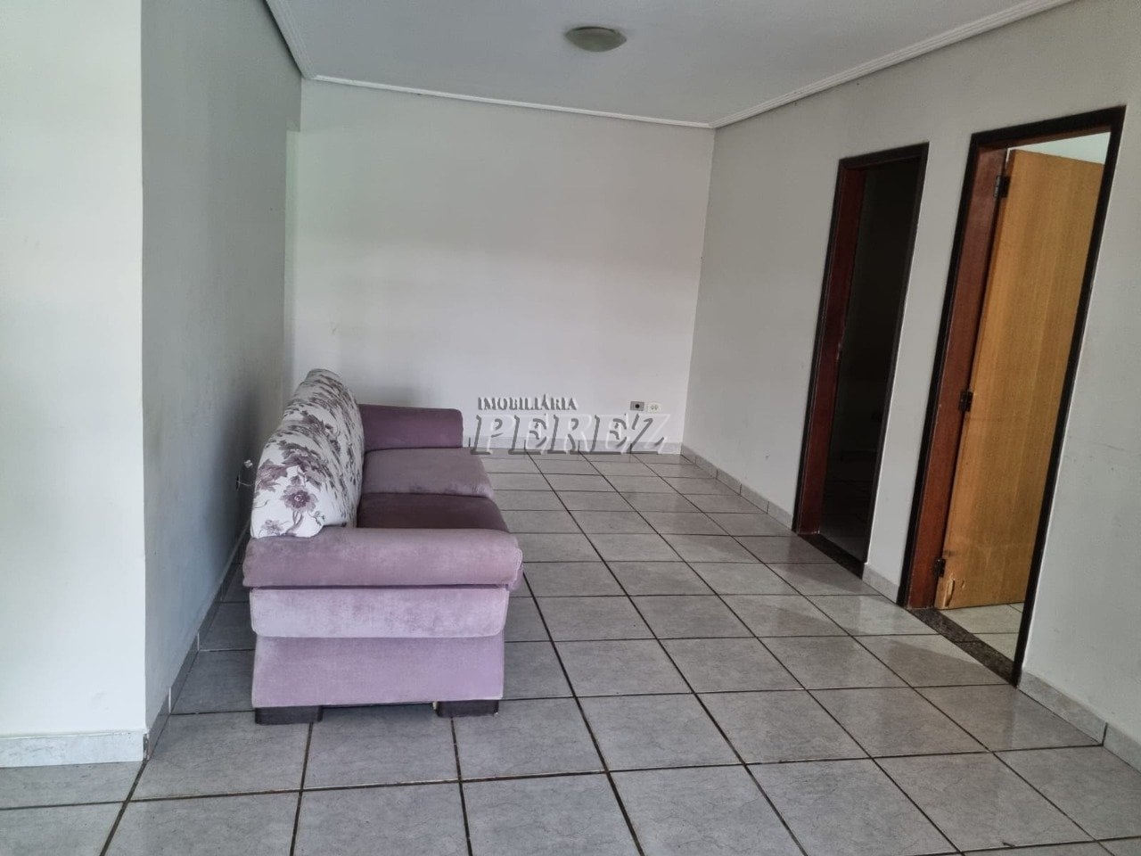 Casa à venda no Jardim Pacaembu, região norte de Londrina
