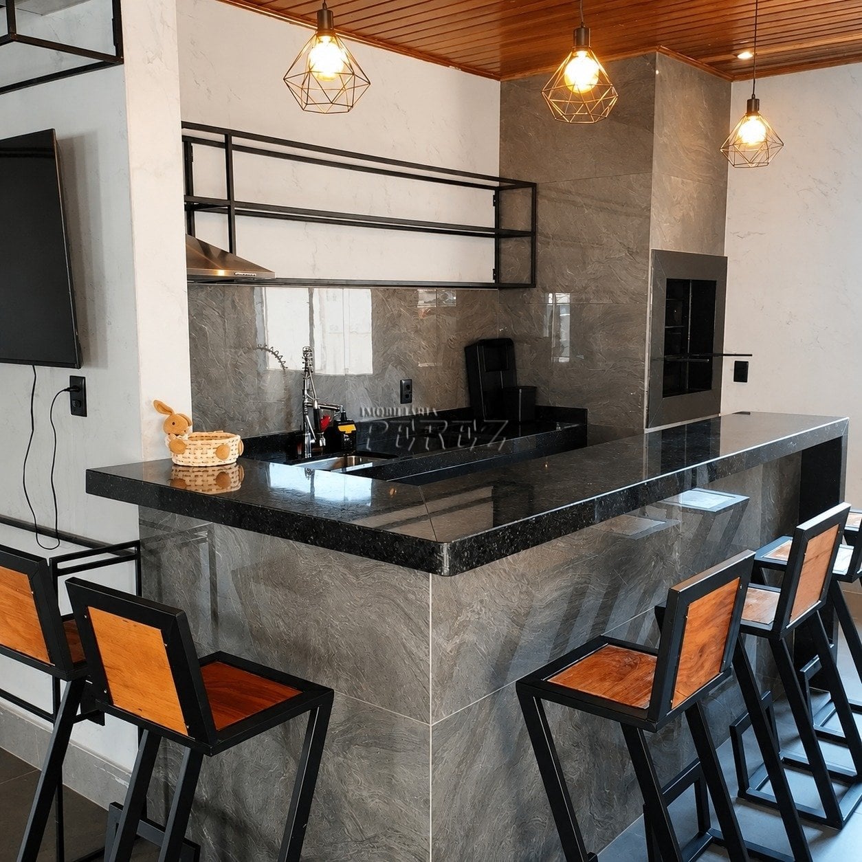 Apartamento para alugar no Residencial Carlos Machado na região norte de Londrina