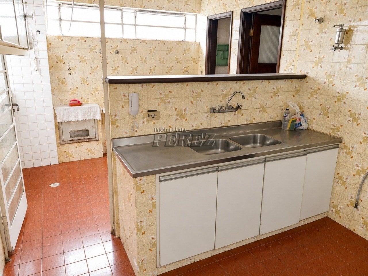 Apartamento à venda no Edifício Lilian - Centro de Londrina