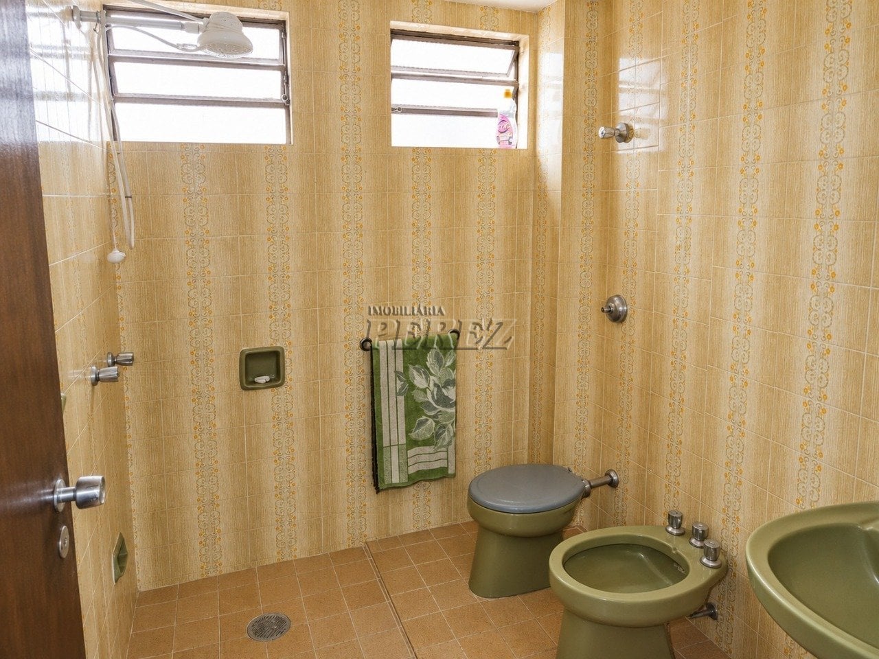 Apartamento à venda no Edifício Lilian - Centro de Londrina