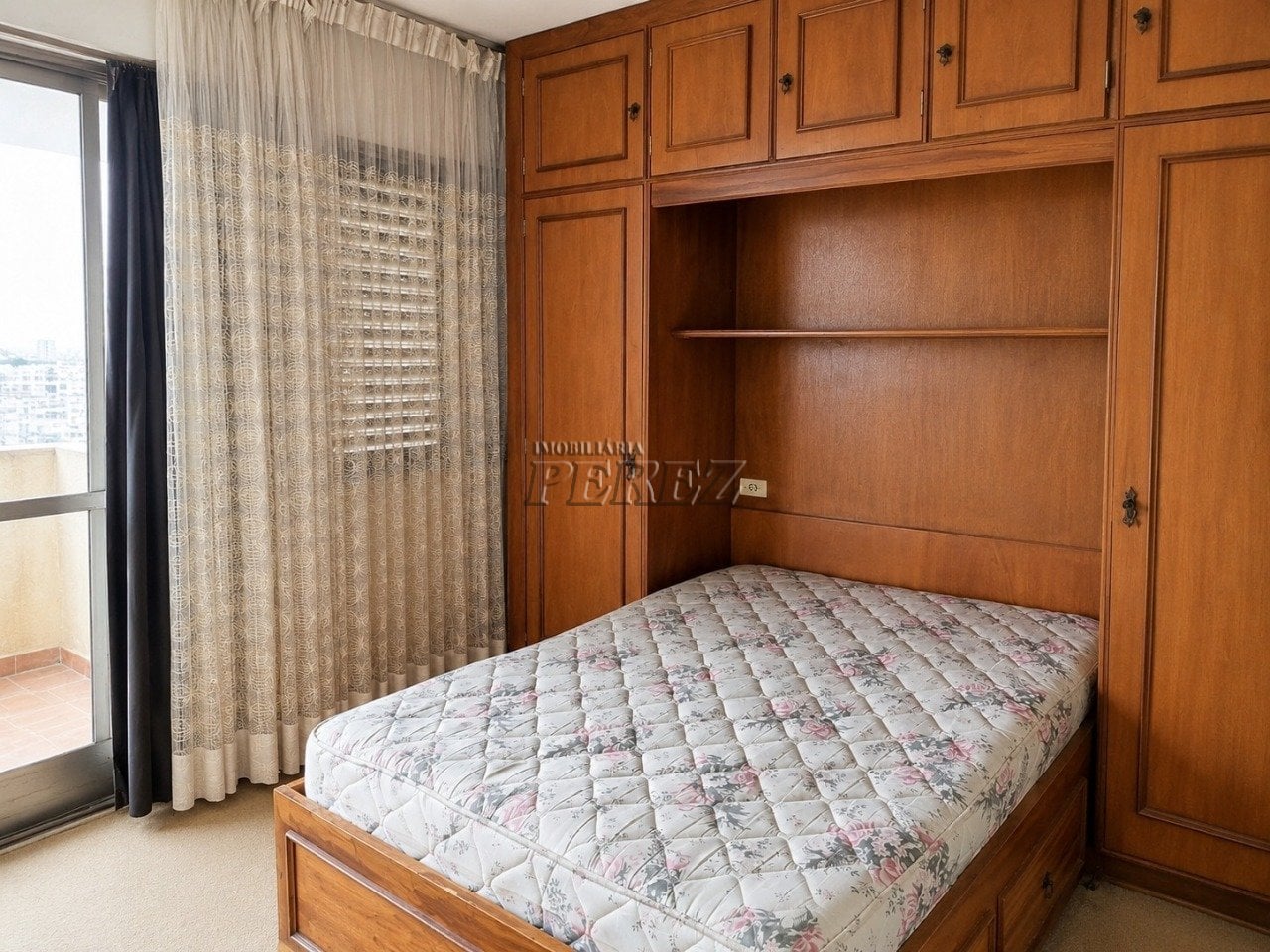 Apartamento à venda no Edifício Lilian - Centro de Londrina