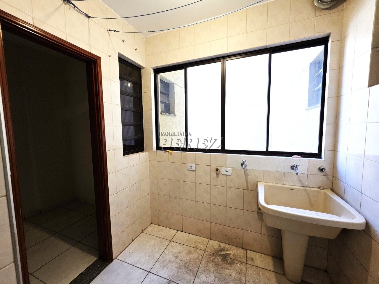 Apartamento para aluigar no Edíficio Le Jardin, Rua Paranaguá - Região central de Londrina