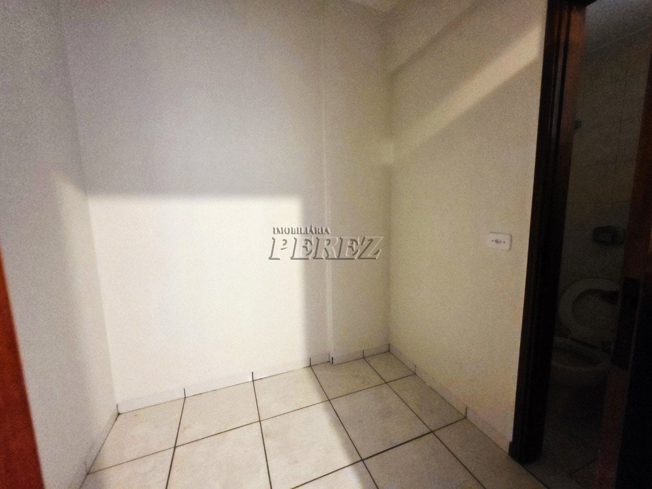 Apartamento para aluigar no Edíficio Le Jardin, Rua Paranaguá - Região central de Londrina