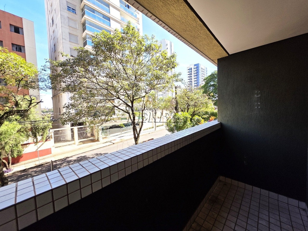 Apartamento para aluigar no Edíficio Le Jardin, Rua Paranaguá - Região central de Londrina